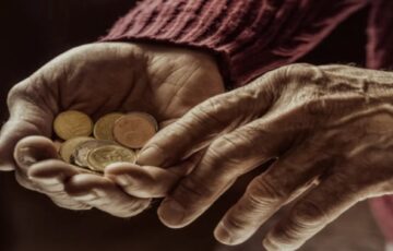 <strong>Κατάφωρη κοινωνική και οικονομική αδικία για χιλιάδες συνταξιούχους σχετικά με τις συντάξεις χηρείας του πρώην ΟΓΑ και με την οικονομική ενίσχυση βαριάς αναπηρίας του ΟΠΕΚΑ</strong>